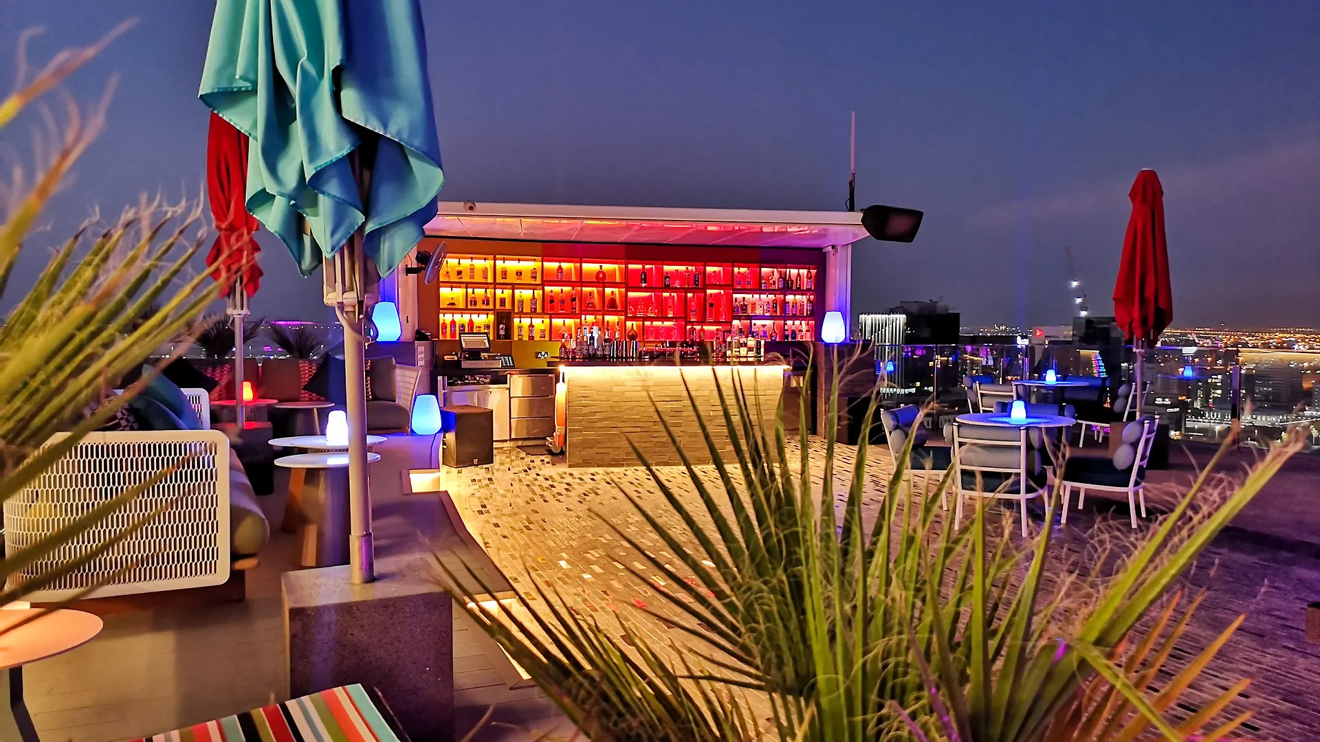 *****  Andaz Capital Gate Abu Dhabi, By Hyatt Hotel United Arab Emirates