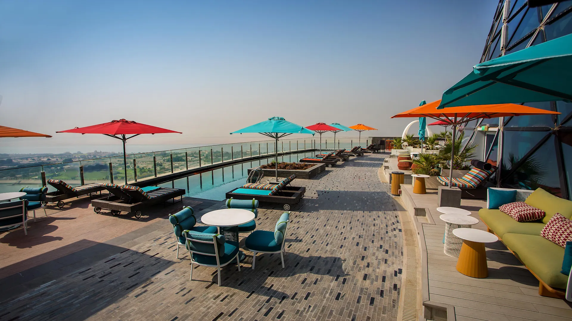 Andaz Capital Gate Abu Dhabi, By Hyatt Hotel