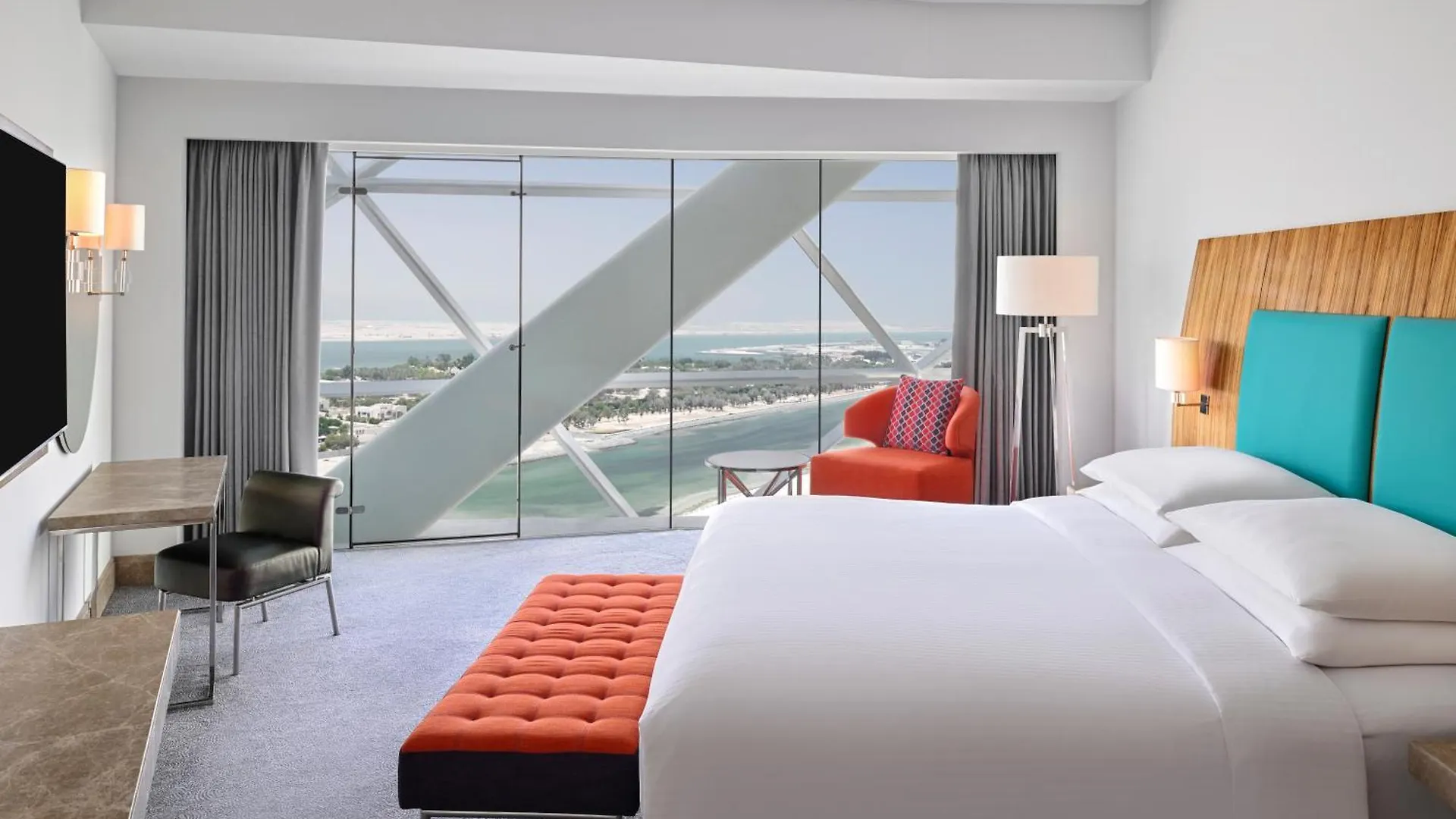 Andaz Capital Gate Abu Dhabi, By Hyatt Hotel