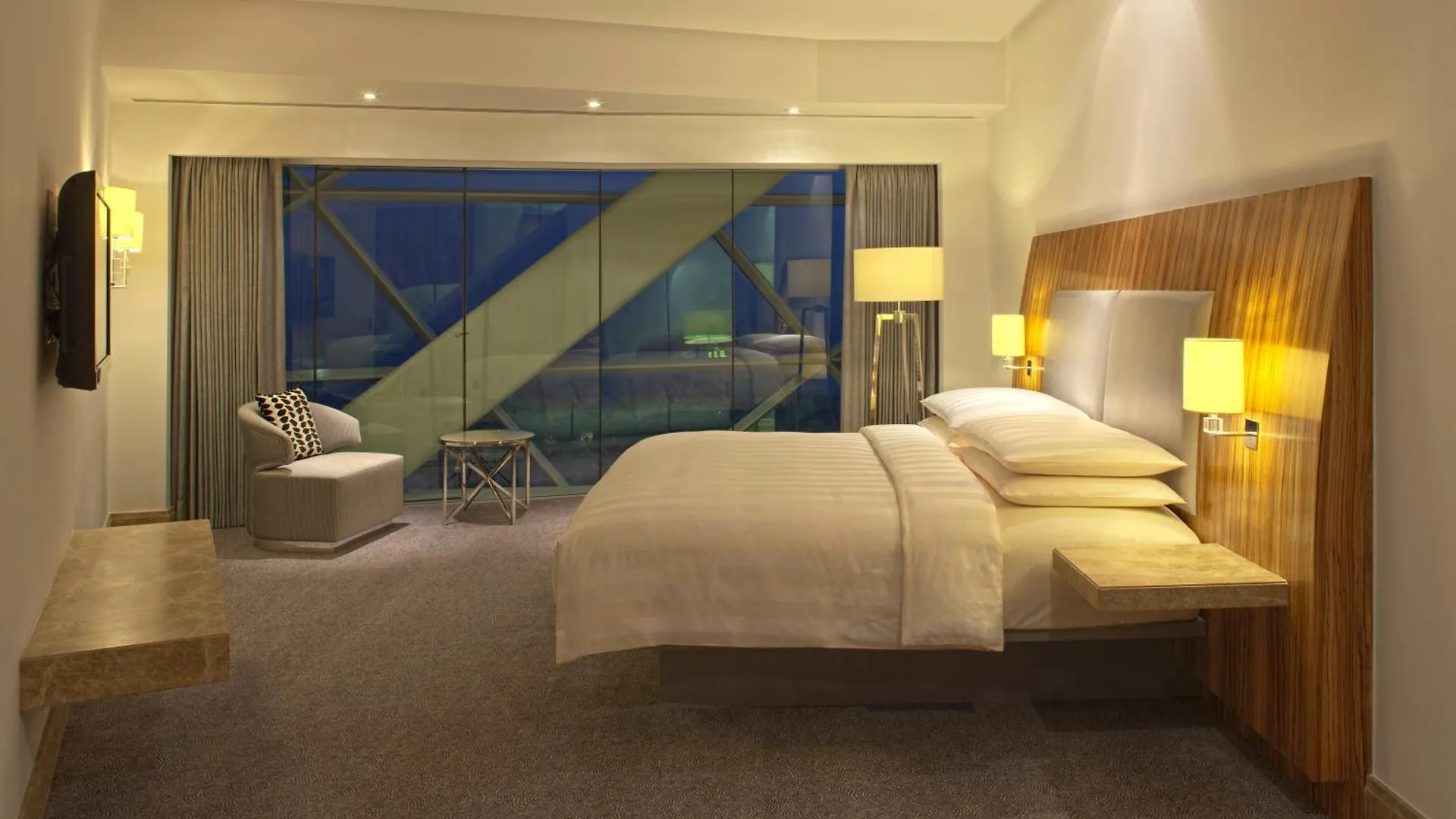 Hotel Andaz Capital Gate Abu Dhabi, By Hyatt